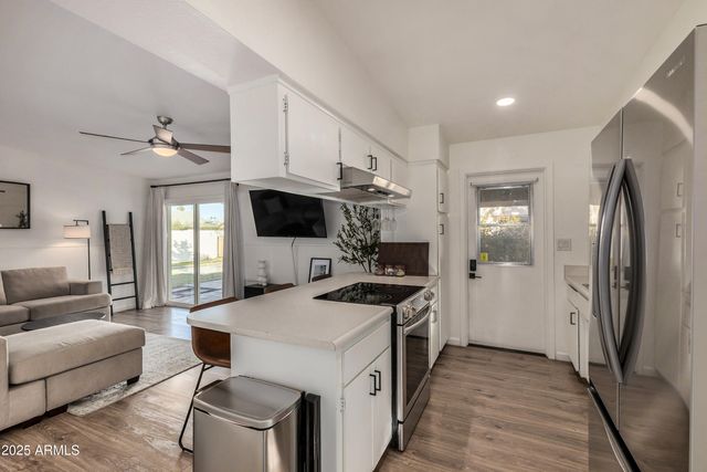 1964 E WESLEYAN Drive, Tempe, AZ 85282