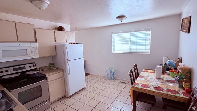 4749 W ARLINGTON PARK DR, West Valley City, UT 84120