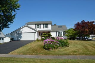 611 Drumcliff, Greece, NY 14612
