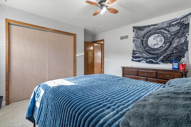 7053 N 45th STREET, Milwaukee, WI 53223