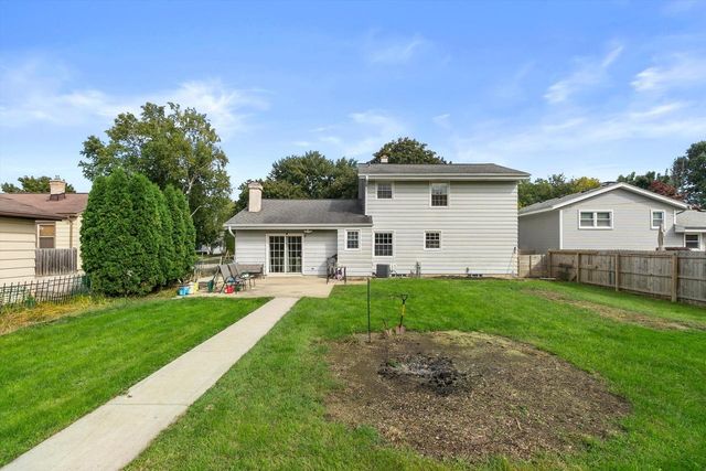 7053 N 45th STREET, Milwaukee, WI 53223
