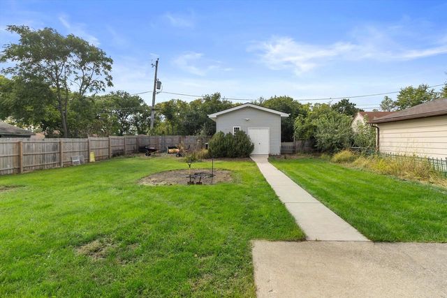 7053 N 45th STREET, Milwaukee, WI 53223