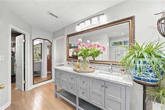 400 N Kimberly Court, Roswell, GA 30076