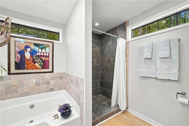 400 N Kimberly Court, Roswell, GA 30076