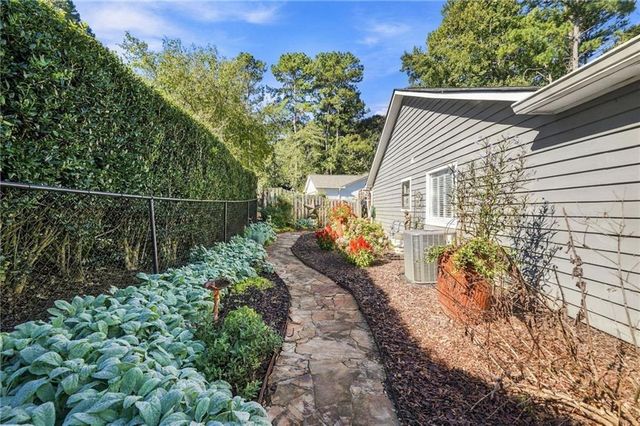 400 N Kimberly Court, Roswell, GA 30076