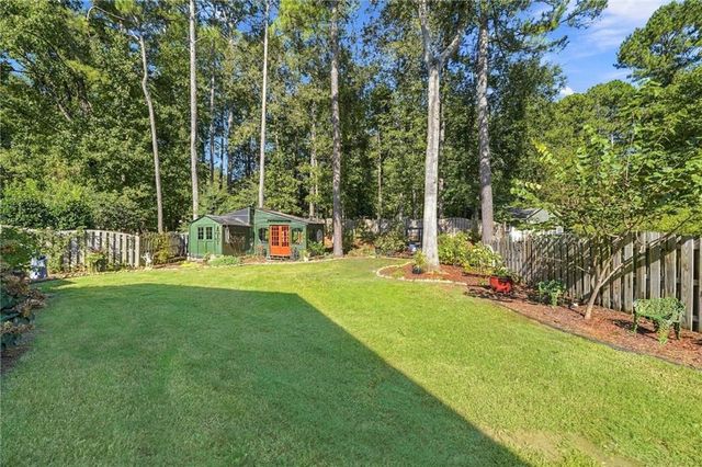 400 N Kimberly Court, Roswell, GA 30076