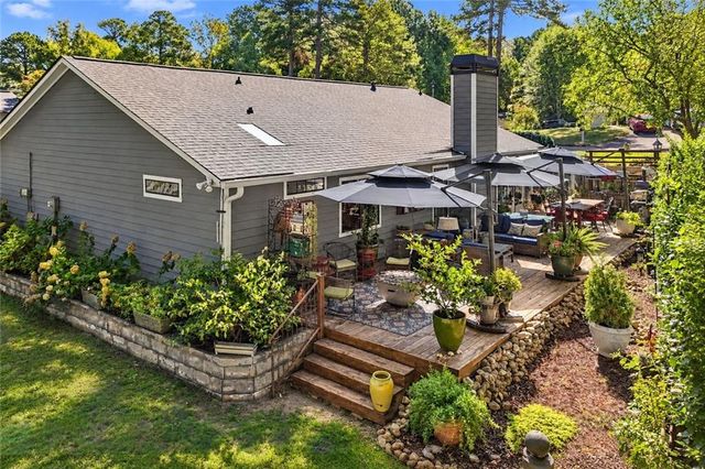 400 N Kimberly Court, Roswell, GA 30076