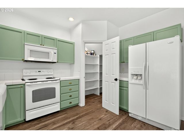 1035 Se ALIKA Ave, Hillsboro, OR 97123
