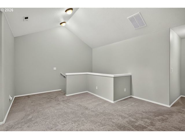 1035 Se ALIKA Ave, Hillsboro, OR 97123