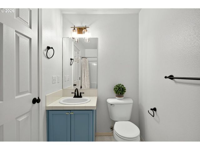 1035 Se ALIKA Ave, Hillsboro, OR 97123