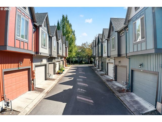 1035 Se ALIKA Ave, Hillsboro, OR 97123