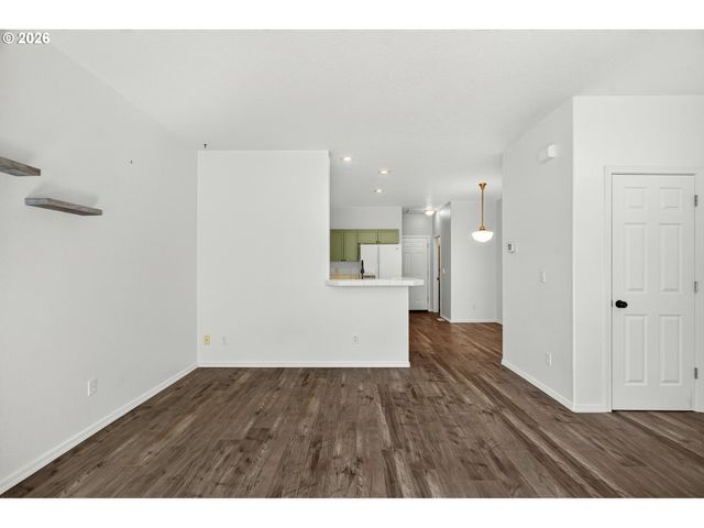 1035 Se ALIKA Ave, Hillsboro, OR 97123