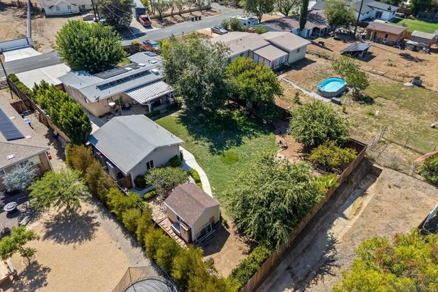 2120 Mountain View Drive, Escondido, CA 92027