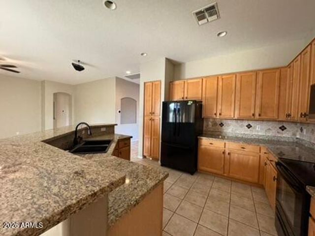 26216 N 73rd Avenue, Peoria, AZ 85383