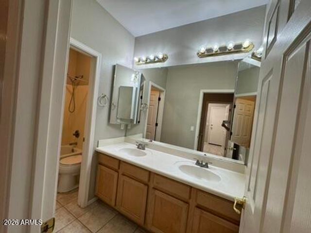 26216 N 73rd Avenue, Peoria, AZ 85383