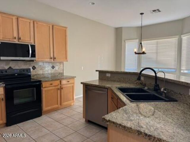 26216 N 73rd Avenue, Peoria, AZ 85383