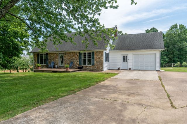 103 Daniel Cir, Collinwood, TN 38450