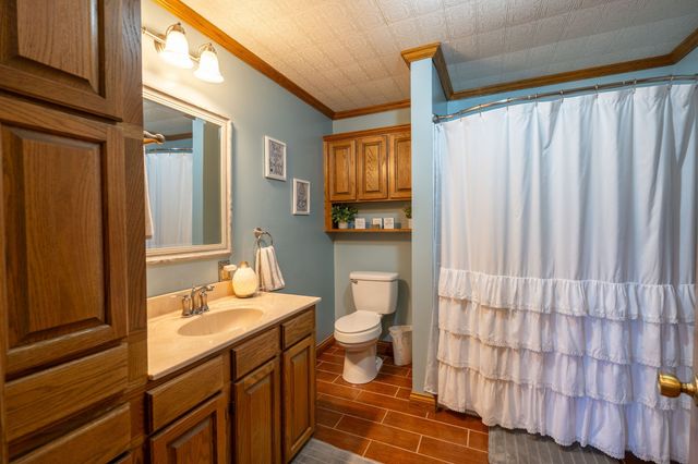 103 Daniel Cir, Collinwood, TN 38450