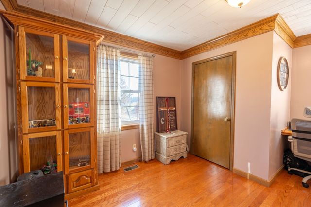 103 Daniel Cir, Collinwood, TN 38450