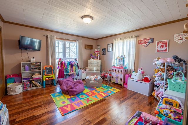 103 Daniel Cir, Collinwood, TN 38450