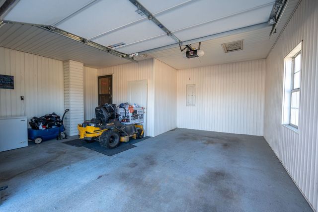 103 Daniel Cir, Collinwood, TN 38450