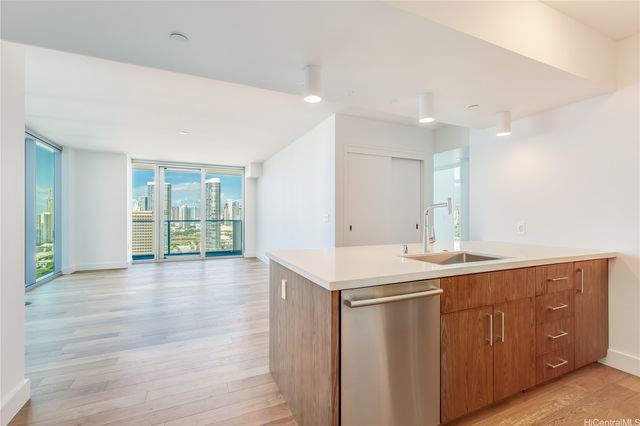 629 Keeaumoku Street 2312, Honolulu, HI 96814