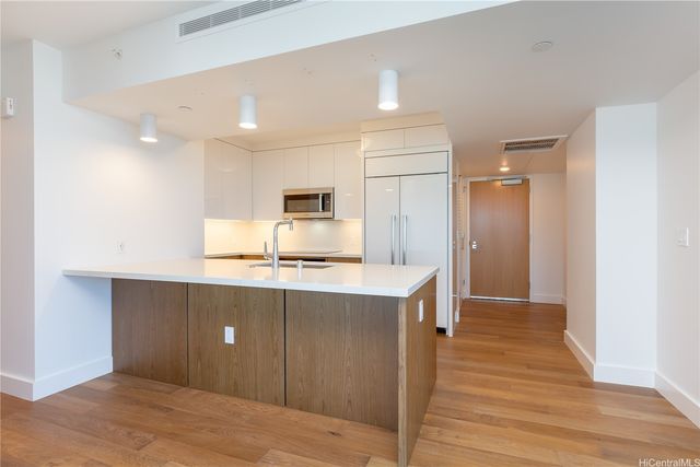 629 Keeaumoku Street 2312, Honolulu, HI 96814