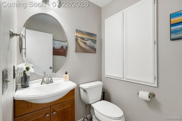 48842 Penrose Lane, Macomb, MI 48044