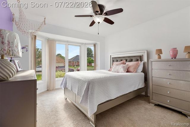 48842 Penrose Lane, Macomb, MI 48044