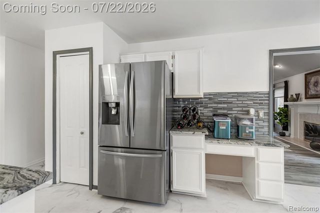 48842 Penrose Lane, Macomb, MI 48044