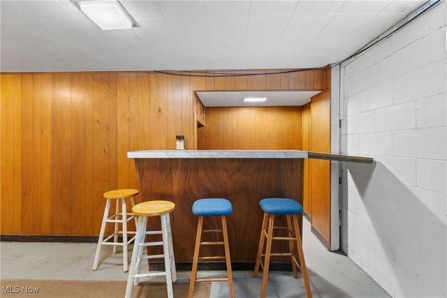 40 E Dresden Avenue, Akron, OH 44301