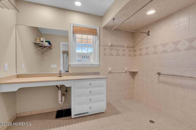 100 Mohegan Road, Manasquan, NJ 08736