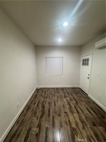 8019 Natick, Panorama City, CA 91402