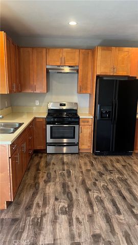 8019 Natick, Panorama City, CA 91402