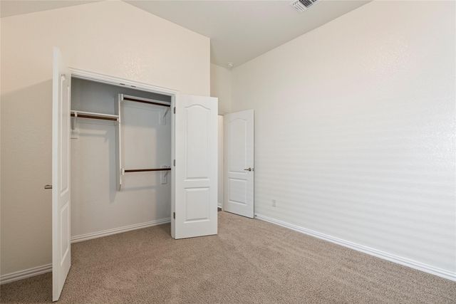 296 Durian LOOP, Buda, TX 78610