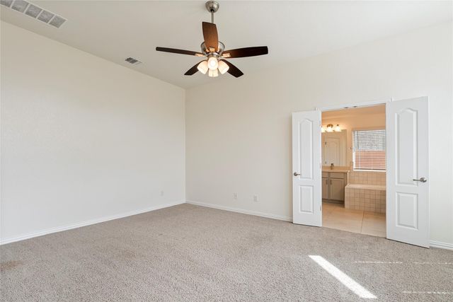 296 Durian LOOP, Buda, TX 78610