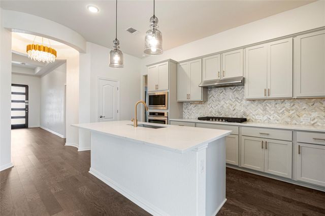 296 Durian LOOP, Buda, TX 78610