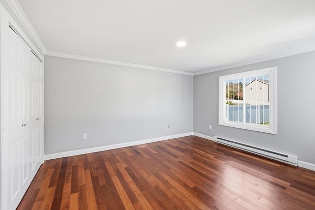 20 Mellen St, Hopedale, MA 01747