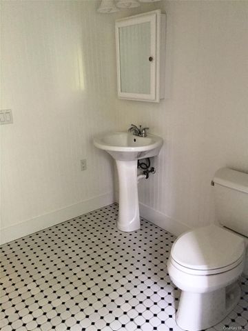 2130 Hunterbrook Road, Yorktown Heights, NY 10598