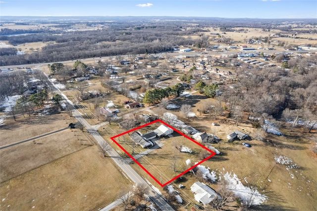 2010 Walnut Grove Road, Prairie Grove, AR 72753