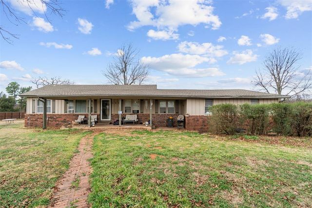 615 Yoachum Road, Harrah, OK 73045
