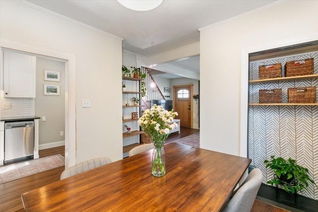 725 School St, Lowell, MA 01851