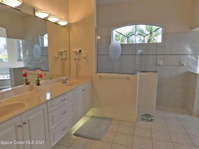 7971 Old Tramway Drive, Melbourne, FL 32940