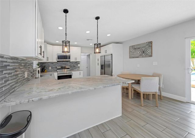 1437 CARLOS AVENUE, Clearwater, FL 33755