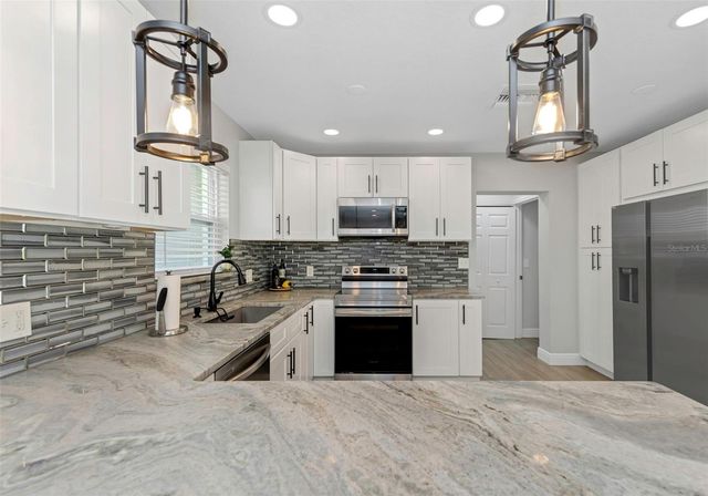 1437 CARLOS AVENUE, Clearwater, FL 33755