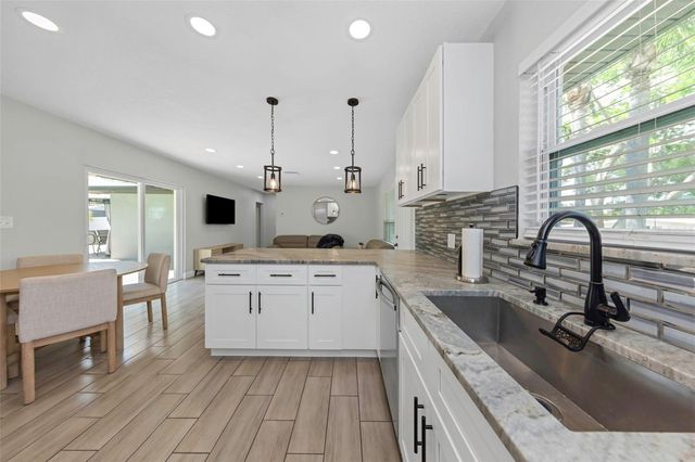 1437 CARLOS AVENUE, Clearwater, FL 33755