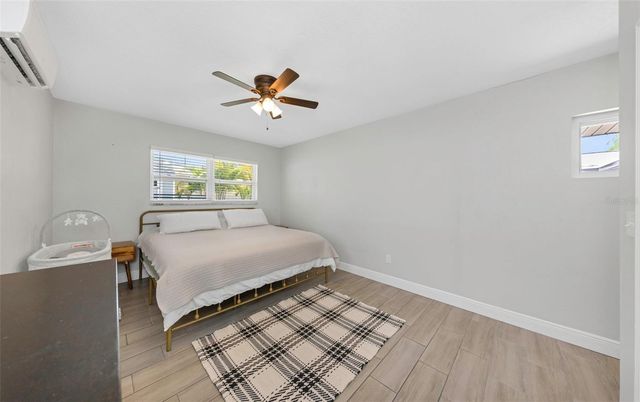 1437 CARLOS AVENUE, Clearwater, FL 33755