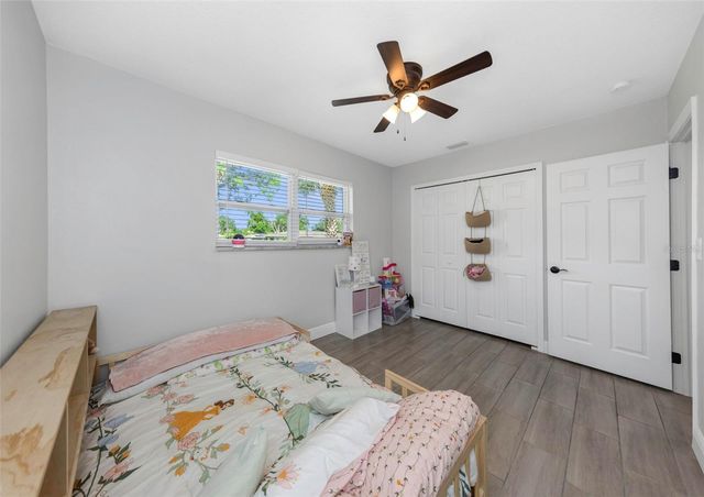 1437 CARLOS AVENUE, Clearwater, FL 33755