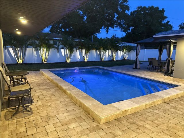 1437 CARLOS AVENUE, Clearwater, FL 33755