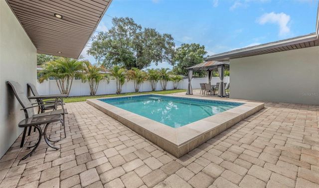 1437 CARLOS AVENUE, Clearwater, FL 33755